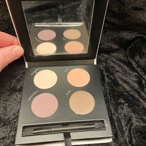 NIB Young Living mineral eye shadow in quartz